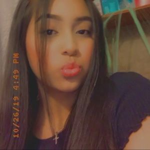 Meet your Posher, Ileana